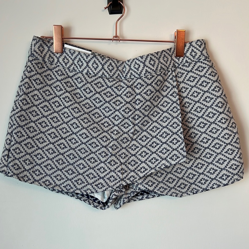 NWT GAP skort